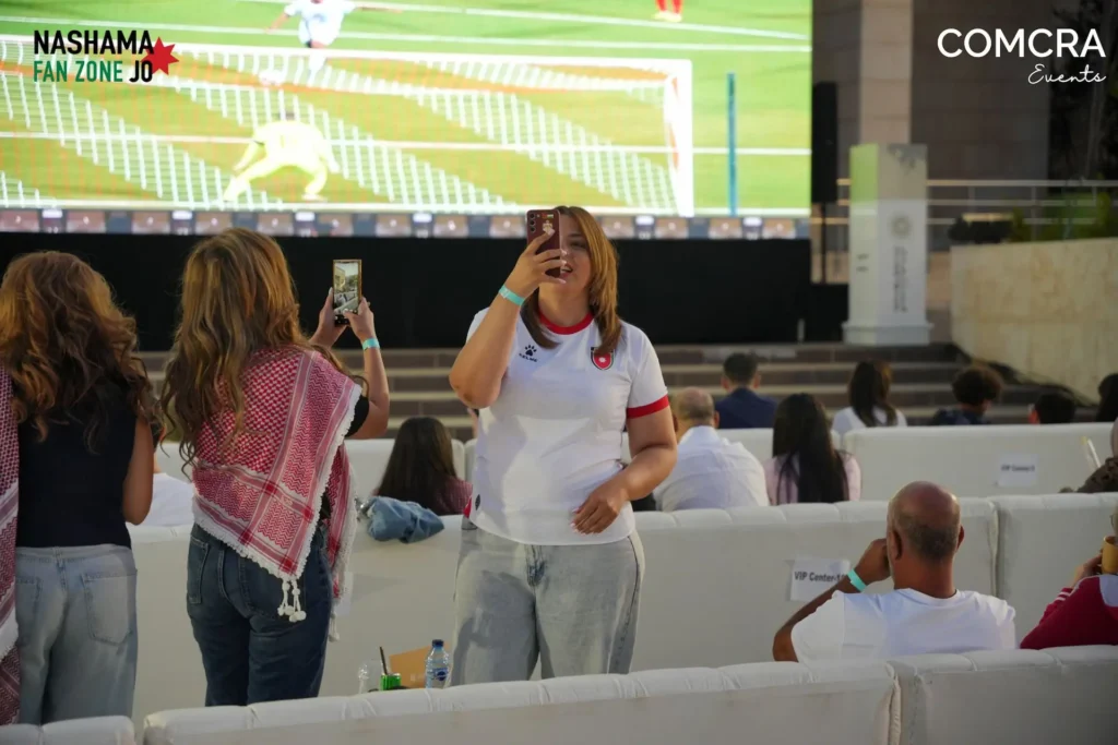 NASHAMA FAN ZONE by COMCRA